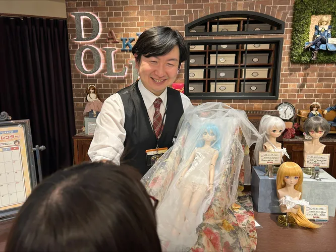 nar_0820_22.webp