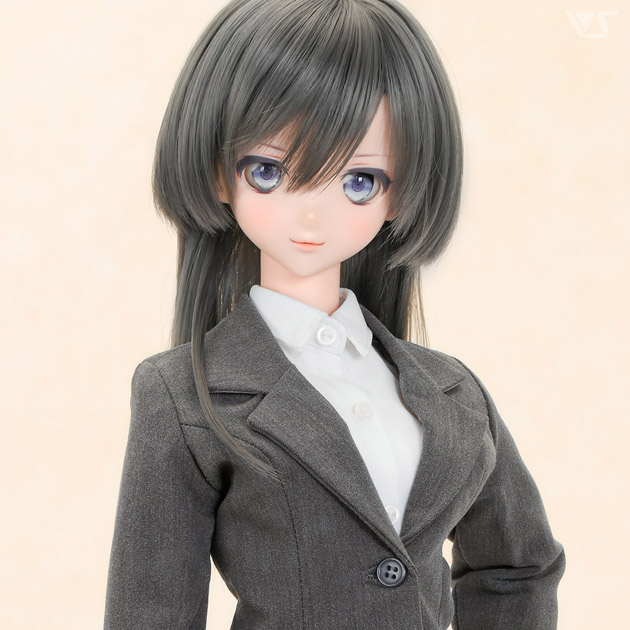 クールな先輩のパンツスーツセット